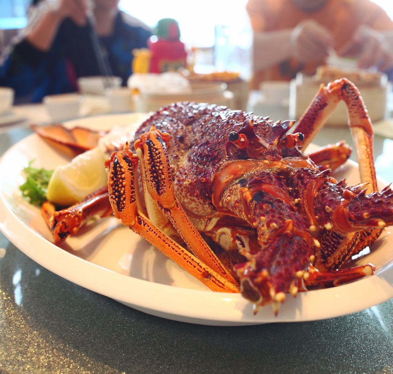 在水产市场吃到的龙虾
