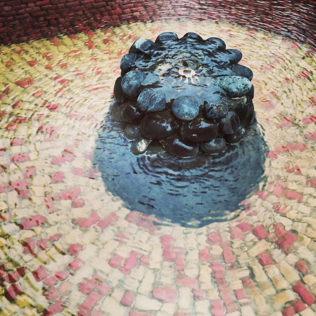 温泉的水超级清澈