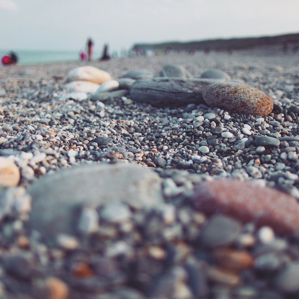 花莲七星岩的海滩,满布鹅卵石,好美