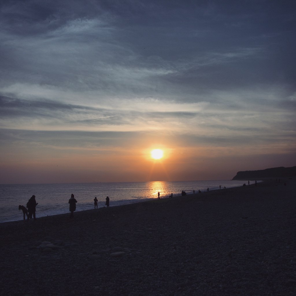 吹了老半天海风,总算等到日出了