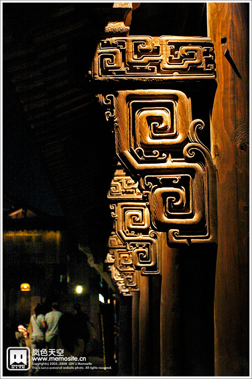 特色的木雕，但我觉得太人工化了