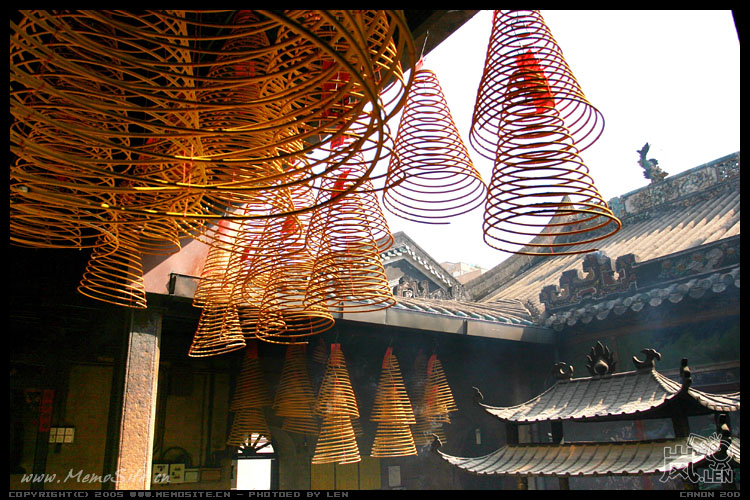 可见澳门人对神佛的虔诚