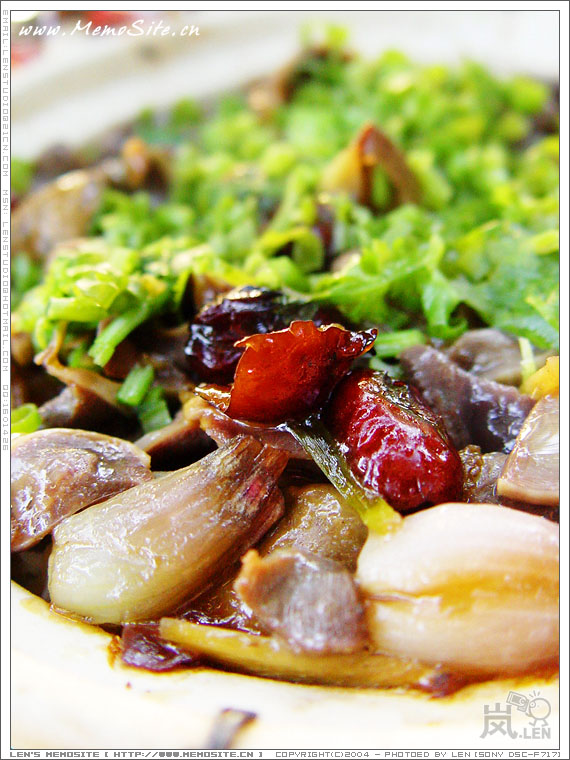 来近点看看配菜。