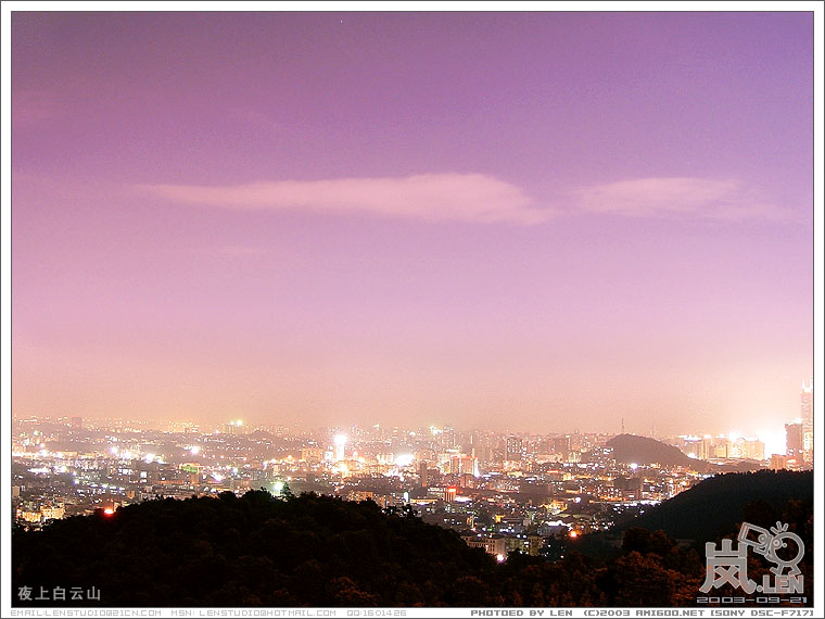 拍了好几张夜景，不是太有feel，ps补救吧